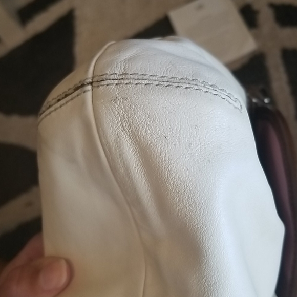 Coach purse - Picture 4 of 6